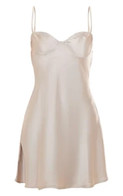 Silver Satin Underwired Back Strap Detail Shift Dress -Moden Vibe Sales Store 0d3ce4dcc139a6fe1da09613dbe0f7c04095173f cnd7731 5