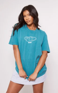 PRETTYLITTLETHING Teal Washed Badge Print T Shirt -Moden Vibe Sales Store 2e57906d289123015d5a04b3d846086ec7db9208 cne9070 3