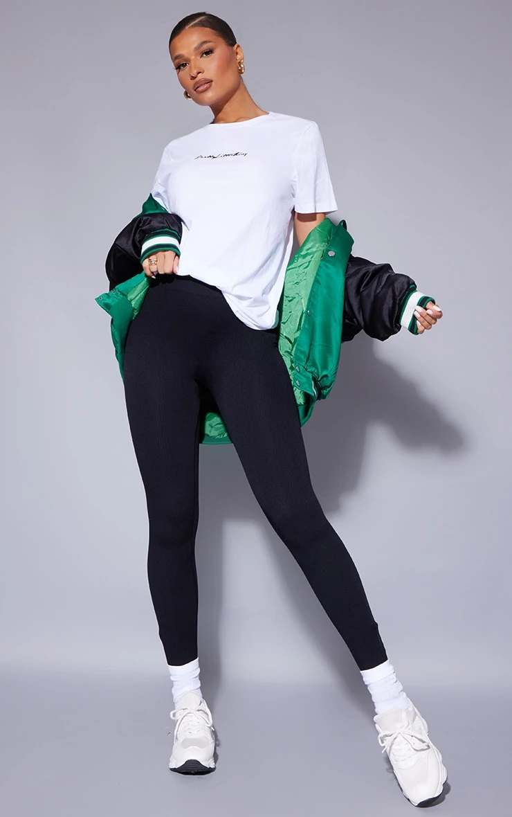 PRETTYLITTLETHING Cotton Black & White 2 Pack Oversized Boy 3 PRETTYLITTLETHING Cotton Black & White 2 Pack Oversized Boy - Image 3