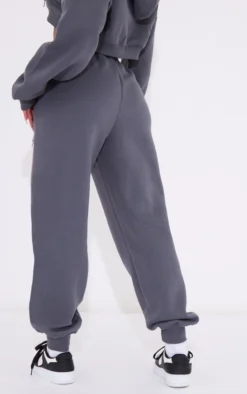 PRETTYLITTLETHING Charcoal Badge Cuffed Joggers -Moden Vibe Sales Store 65e8c1bd26a4e5ad8d66214e0845157b4d151c39 cnc6672 3