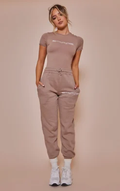 PRETTYLITTLETHING Logo Toffee High Waisted Cuffed Joggers