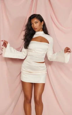 Cream Satin Ruched Mini Skirt -Moden Vibe Sales Store 7a97b0e3845c5d56524dbec10146fa262bb7ea0c cnc8385 4