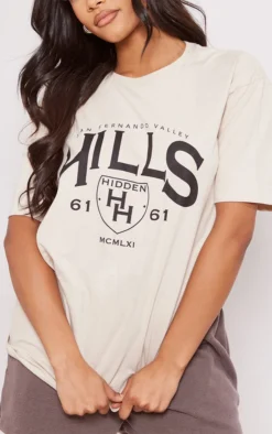 PRETTYLITTLETHING Stone Hidden Hills Print T Shirt -Moden Vibe Sales Store 907b9b5805922b2d3cfc476ae18308c9b670a69a cne9078 4