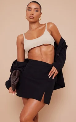 Black Woven Split Hem Mini Skirt 9 Black Woven Split Hem Mini Skirt -Moden Vibe Sales Store 9ff15394ec999e9d2eae8f03f7774d8102516a05 cmw6934 4