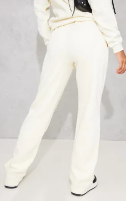 PRETTYLITTLETHING Logo Cream Badge Detail Straight Leg Joggers -Moden Vibe Sales Store d74ea13ced46673920eb4a63c982ce36246caf4a cmv1198 3