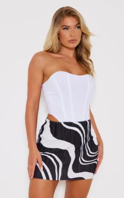 Black Printed Plisse Micro Mini Skirt -Moden Vibe Sales Store e50bf66e2b5505e93b4f3c87ab1a6f4040a13e57 cna7226 4